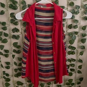 sleeveless collared button up top